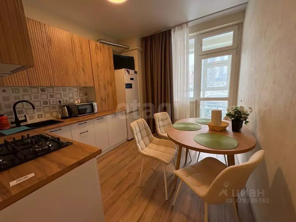 2-к кв. Крым, Симферополь ул. Батурина (58.0 м) - Фото 2