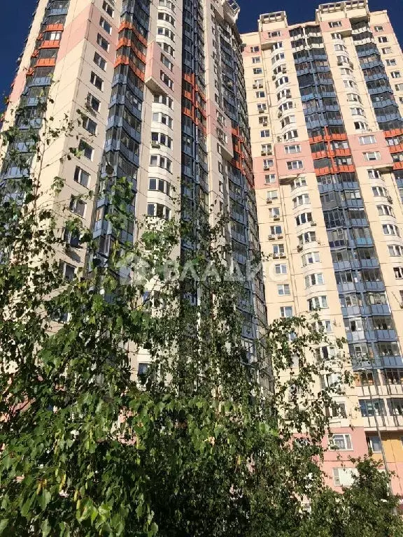 Продается 3-комнатная квартира - Фото 1