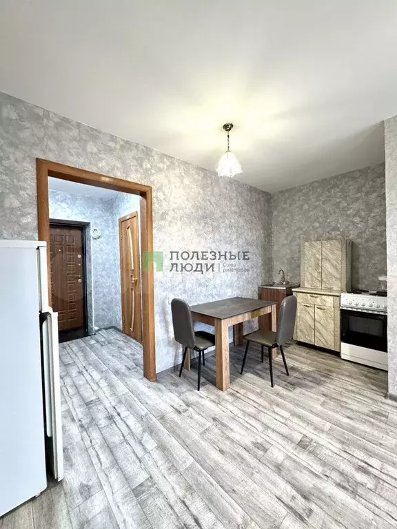 Квартира-студия, 28 м, 3/3 эт. - Фото 1