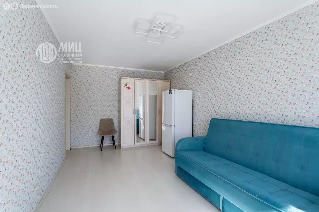 2-комнатная квартира: посёлок городского типа Томилино, улица Гаршина, ... - Фото 2