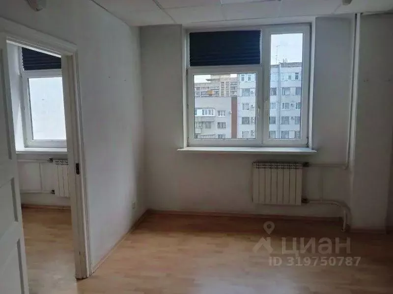 Торговая площадь в Санкт-Петербург пл. Конституции, 2 (30 м) - Фото 1