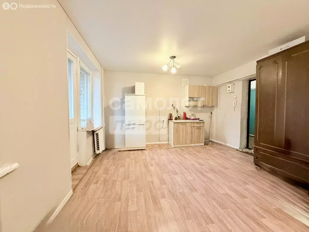 1к в 17-комнатной квартире (22.4 м) - Фото 1