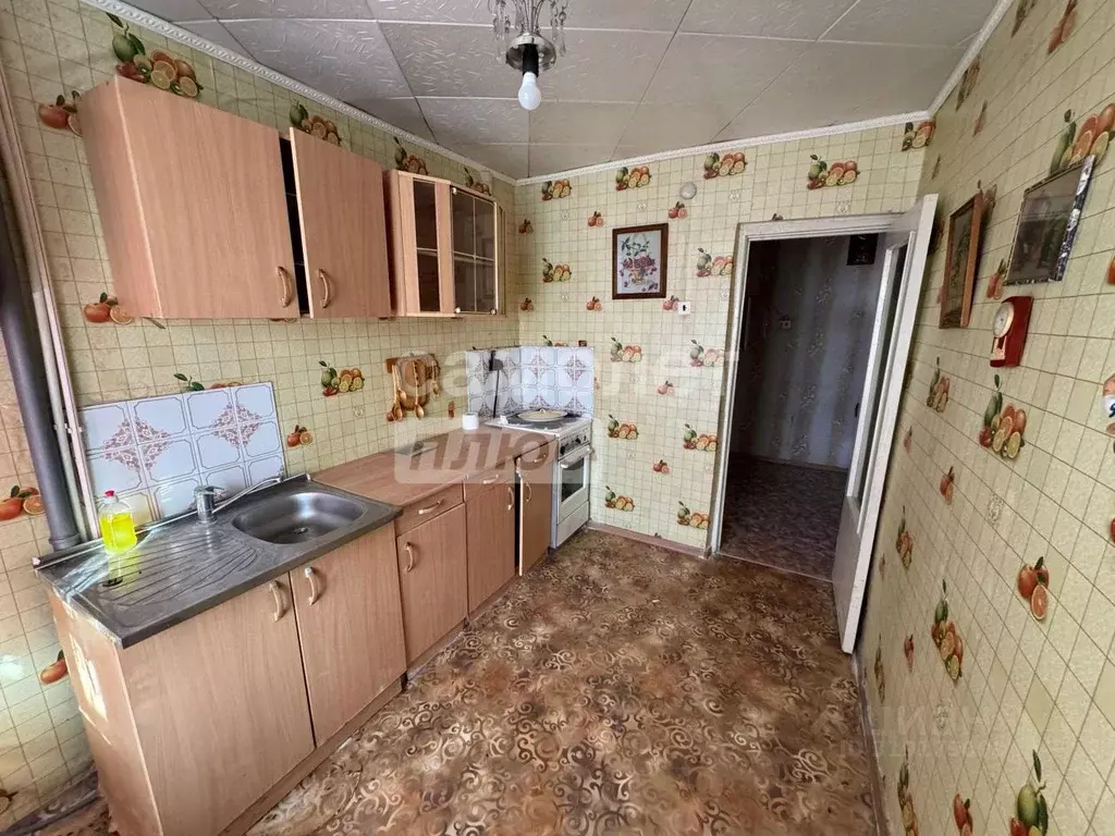 2-к кв. Свердловская область, Алапаевск ул. Юных Героев, 39 (52.0 м) - Фото 0