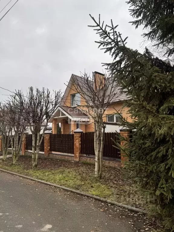 Дом в Курская область, Железногорский район, Разветьевский сельсовет, ... - Фото 1