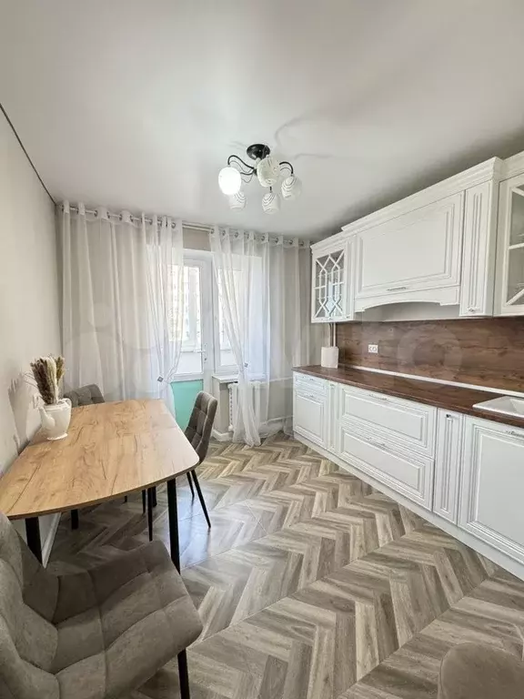 2-к. квартира, 50 м, 8/9 эт. - Фото 0