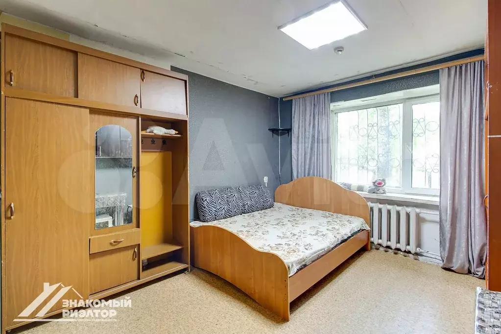 Комната 13,5 м в 1-к., 1/5 эт. - Фото 0