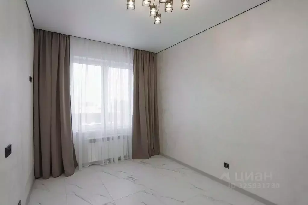 1-к кв. Иркутская область, Иркутск Гусарская тер., 1 (40.4 м) - Фото 1