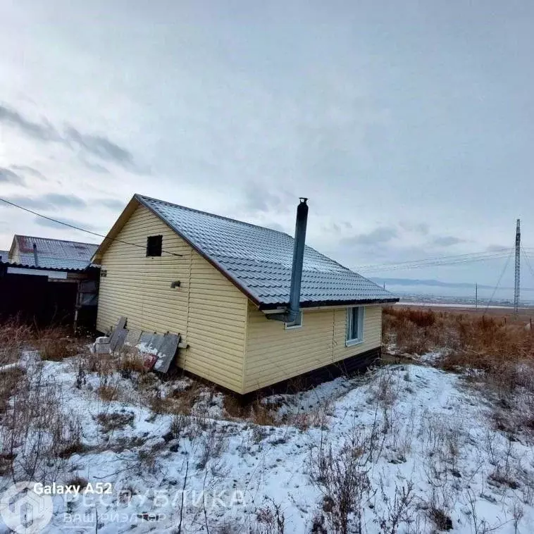 Дом в Хакасия, Ширинский район, с. Шира ул. Мирная (37 м) - Фото 0