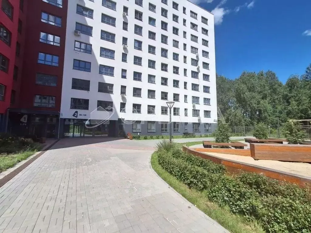 2-к кв. Тюменская область, Тюмень Рощино мкр, ул. Александра ... - Фото 1