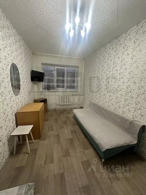 Комната Свердловская область, Екатеринбург ул. Парниковая, 4 (14.4 м) - Фото 1