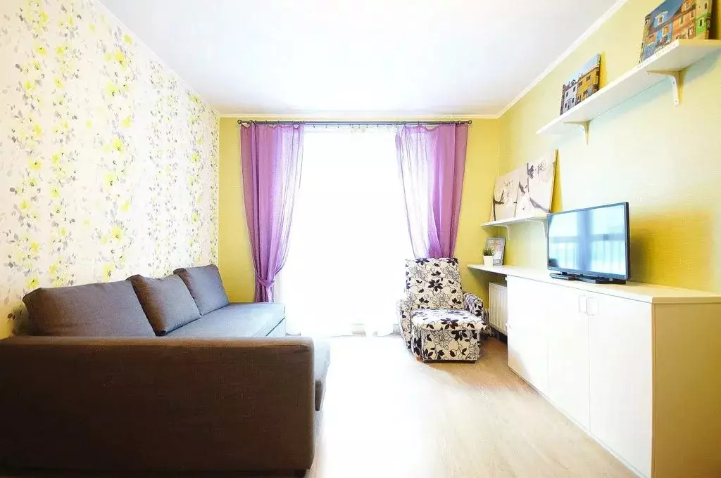 1-к кв. Санкт-Петербург Кременчугская ул., 13к2 (28.0 м) - Фото 0