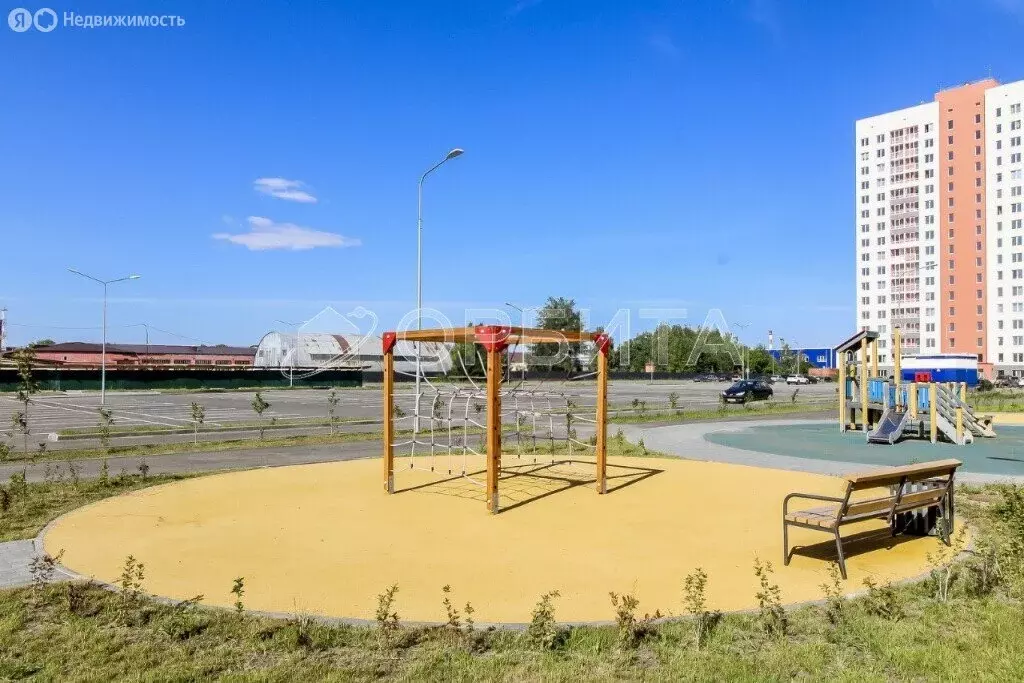 2-комнатная квартира: Тюмень, улица Ветеранов Труда, 9Ак4 (59 м) - Фото 2