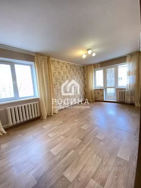 2-к кв. Хабаровский край, Комсомольск-на-Амуре ул. Парижской Коммуны, ... - Фото 2