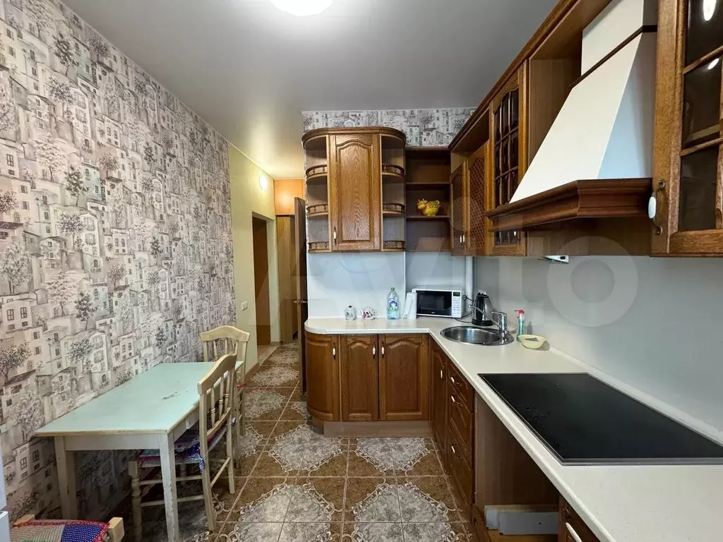 2-к. квартира, 60 м, 9/9 эт. - Фото 1