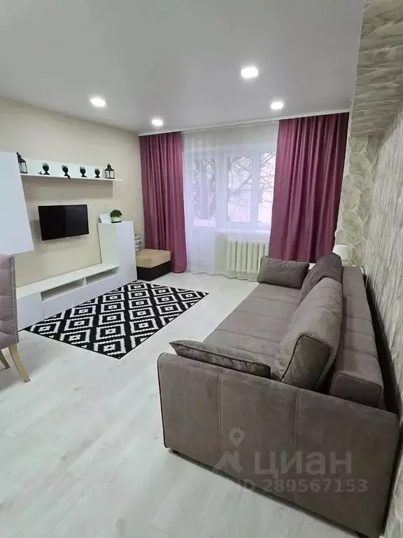 2-к кв. Новгородская область, Великий Новгород Новолучанская ул., 7/12 ... - Фото 0