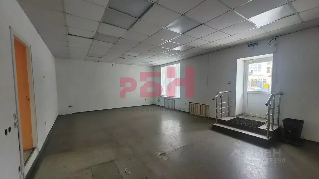 Помещение свободного назначения в Омская область, Омск ул. Серова, 28 ... - Фото 0