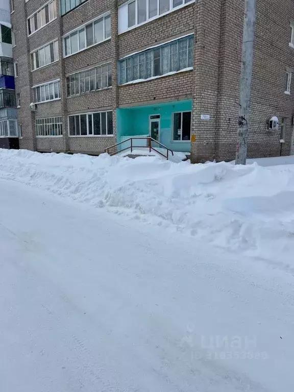 Помещение свободного назначения в Башкортостан, Туймазинский район, с. ... - Фото 0