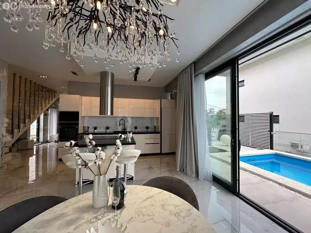 Дом в Сочи, Новороссийское шоссе, 2/11Б (230 м) - Фото 1