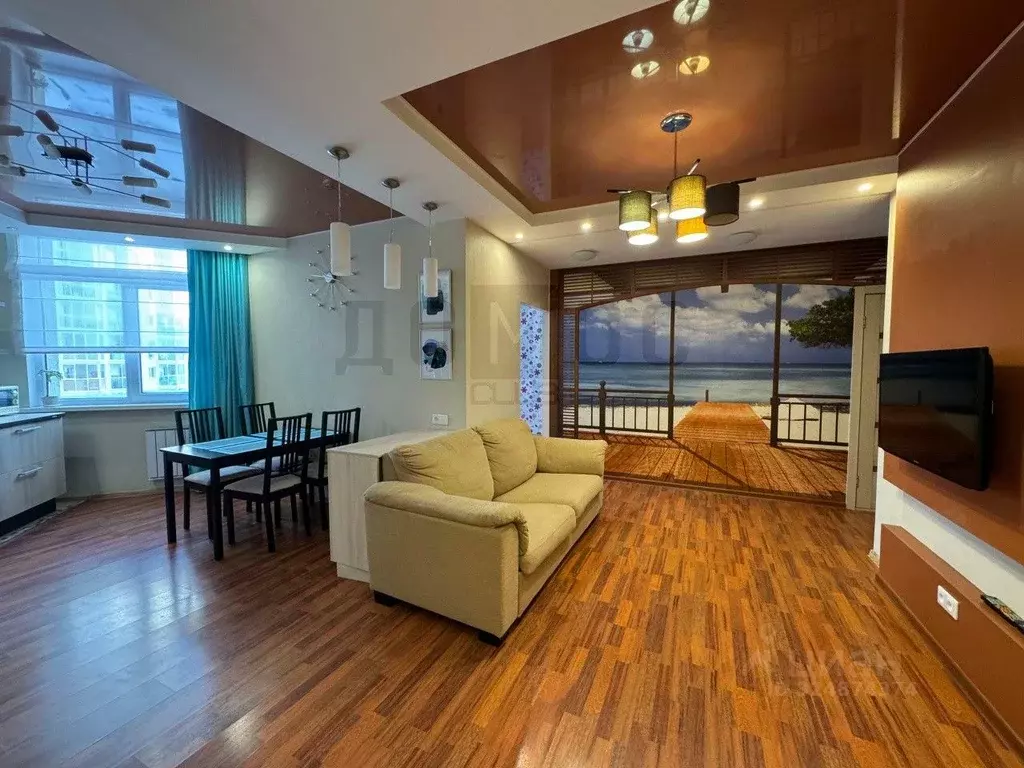 3-к кв. Свердловская область, Екатеринбург ул. Сурикова, 53 (72.5 м) - Фото 1