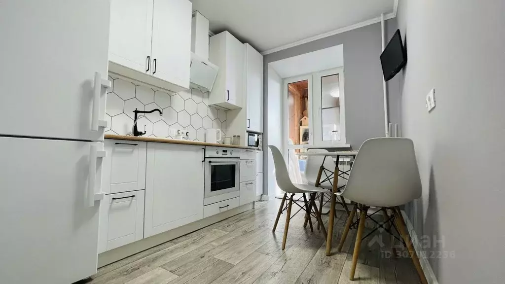 2-к кв. Томская область, Томск Вокзальная ул., 21 (56.0 м) - Фото 0