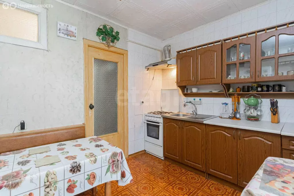 2-комнатная квартира: посёлок городского типа Комсомольское, Советская ... - Фото 0