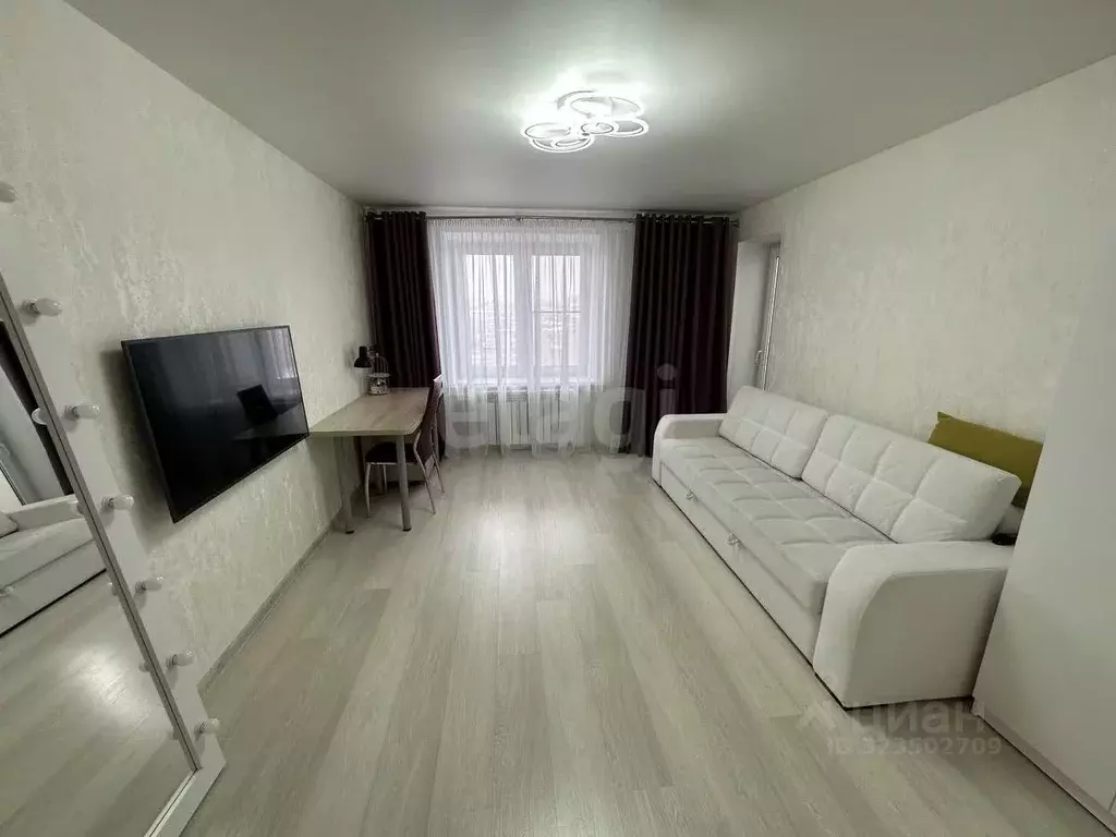 3-к кв. Удмуртия, Ижевск Удмуртская ул., 161 (69.9 м) - Фото 1