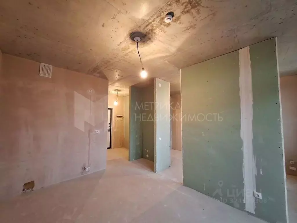 1-к кв. Тюменская область, Тюмень Профсоюзная ул., 49 (36.6 м) - Фото 1