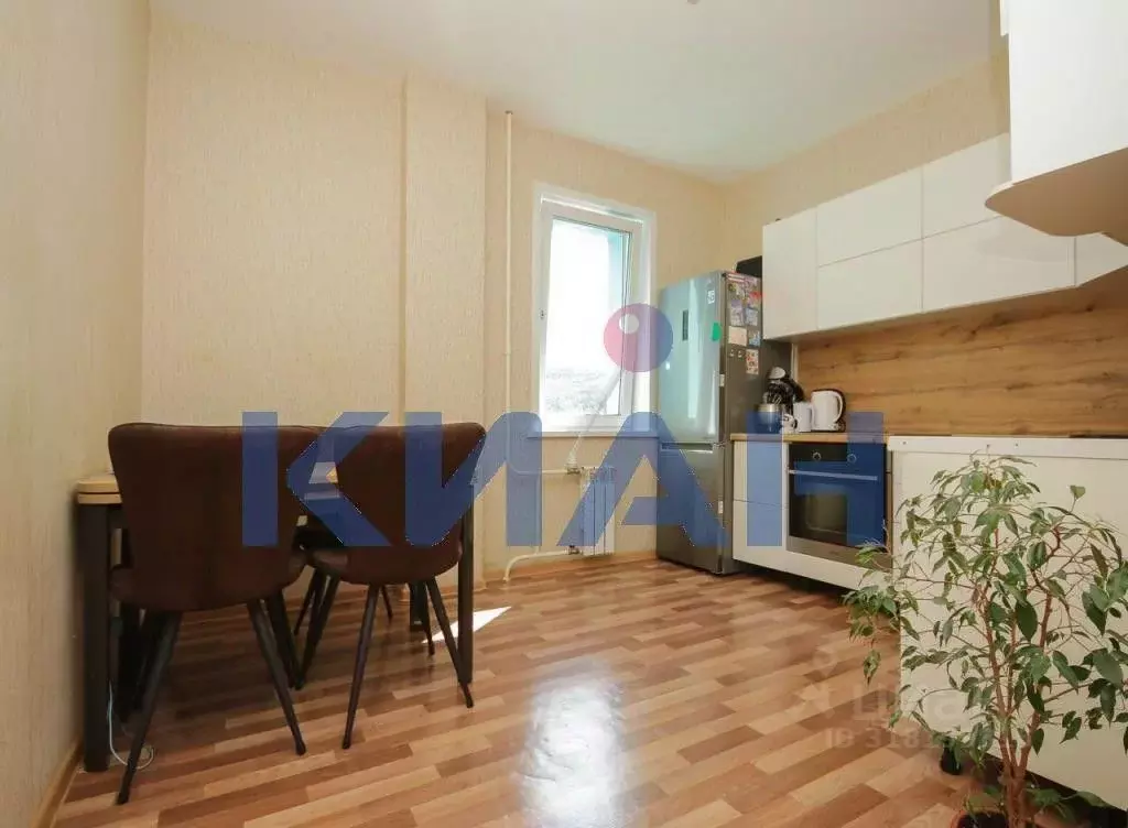 2-к кв. Красноярский край, Красноярск ул. Александра Матросова, 32 ... - Фото 0