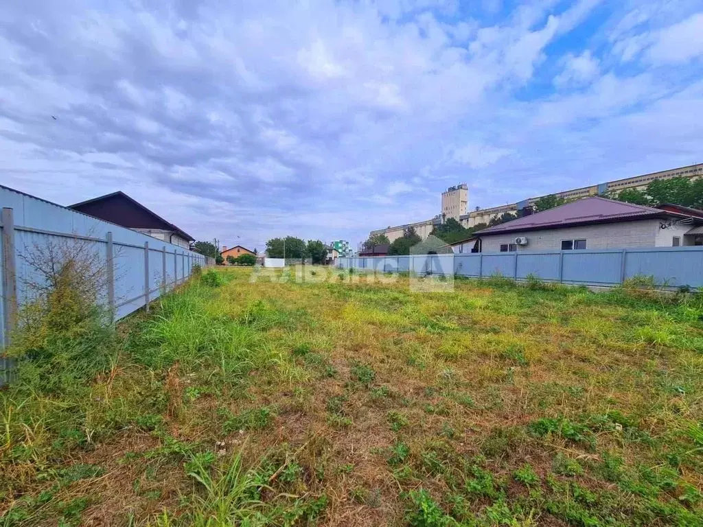 Участок в Краснодарский край, Усть-Лабинск ул. Короткая (7.0 сот.) - Фото 2