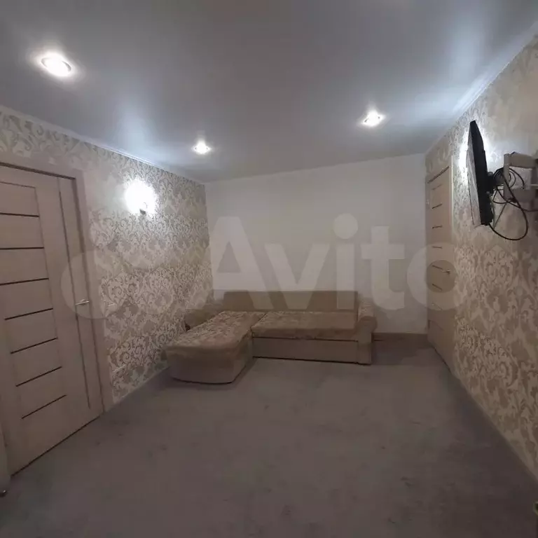 2-к. квартира, 43 м, 2/5 эт. - Фото 0