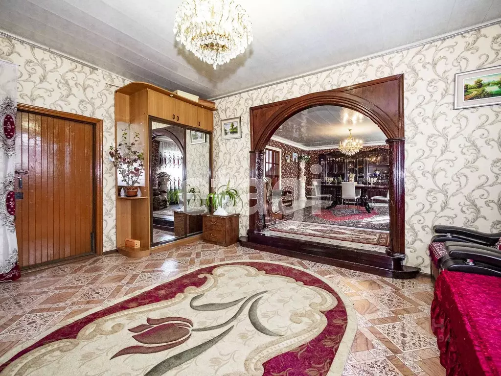 Дом в Новосибирская область, Новосибирск Уфимская ул., 3 (186 м) - Фото 1