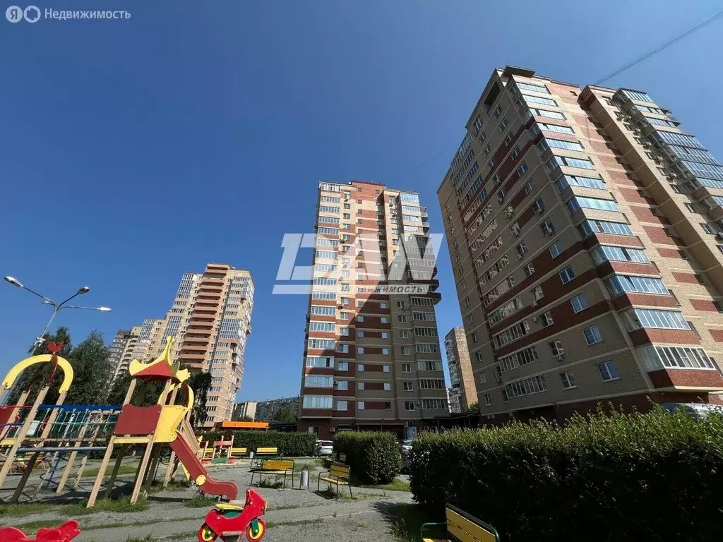 2-комнатная квартира: Челябинск, улица Чичерина, 42Б (68.8 м) - Фото 1