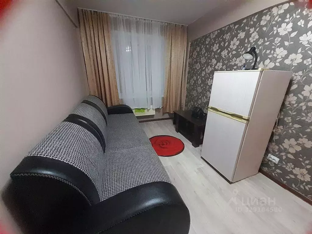 Комната Красноярский край, Ачинск ул. Дружбы Народов, 9 (18.1 м) - Фото 1