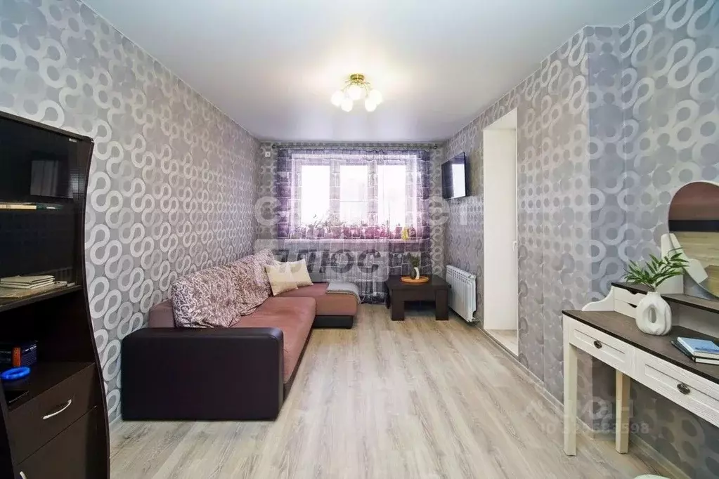 2-к кв. Омская область, Омск Пригородная ул., 21к3 (55.9 м) - Фото 1