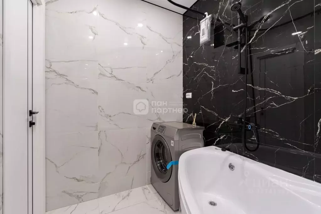 2-к кв. Ленинградская область, Мурино Всеволожский район, ул. ... - Фото 2