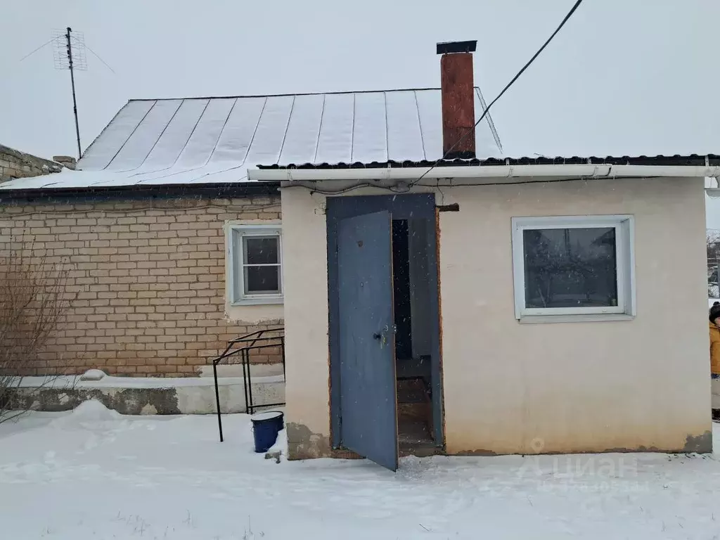 Дом в Волгоградская область, Волжский Погромное кв-л, ул. Красных ... - Фото 2