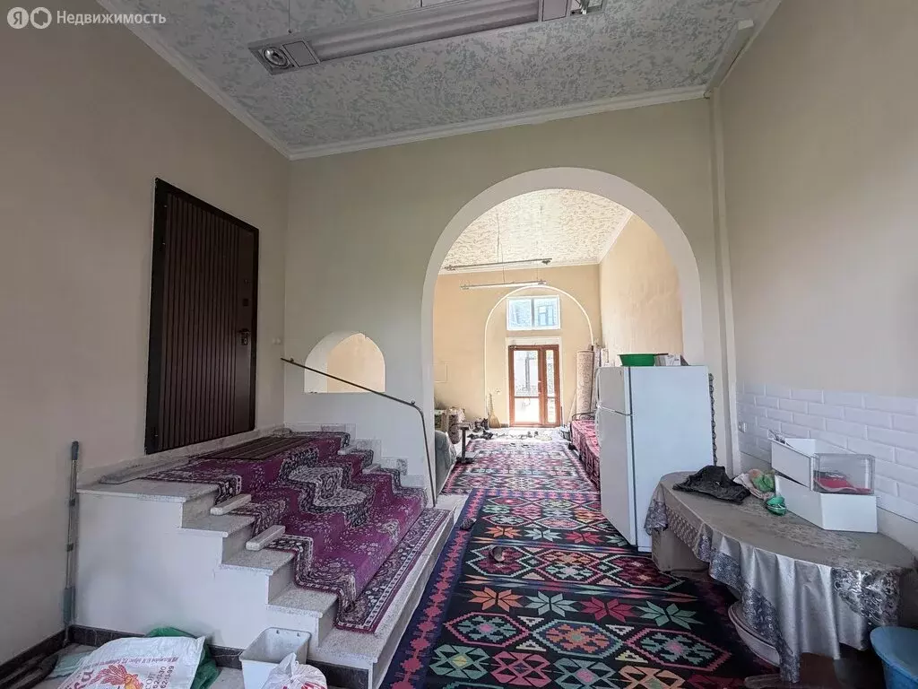 Дом в Махачкала, Бакинская улица (250 м) - Фото 2