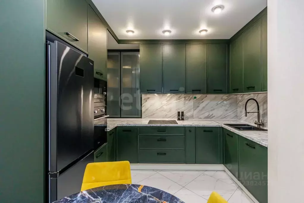 2-к кв. Тюменская область, Тюмень ул. Вьюжная, 15 (60.9 м) - Фото 1