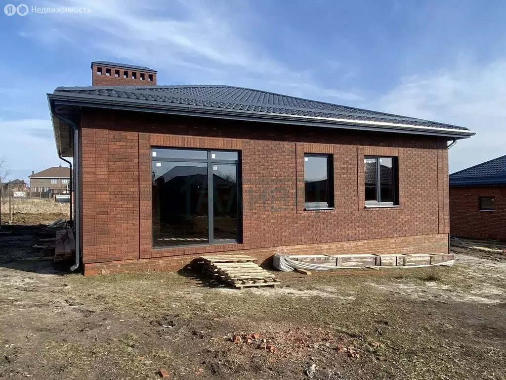 Дом в Аксай, Авиационная улица, 12/18 (120 м) - Фото 1