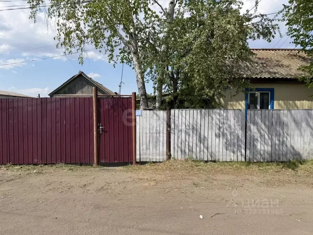 Дом в Амурская область, Белогорский муниципальный округ, с. Никольское ... - Фото 1
