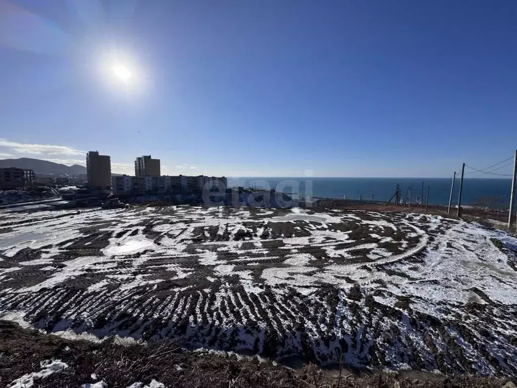 Участок в Сахалинская область, Холмск ул. 60 лет Октября (16.5 сот.) - Фото 2