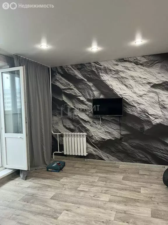 1-комнатная квартира: Нижнекамск, улица Сююмбике, 62 (33 м) - Фото 2