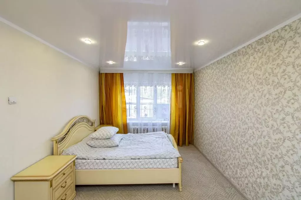 2-к кв. Тюменская область, Тюмень Одесская ул., 18а (50.3 м) - Фото 1