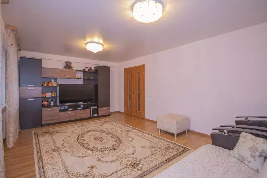 2-к кв. Свердловская область, Екатеринбург ул. Дорожная, 23 (62.8 м) - Фото 2