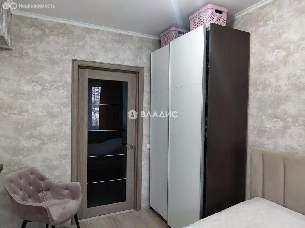 4-комнатная квартира: Улан-Удэ, микрорайон Восточный, улица Туполева, ... - Фото 2