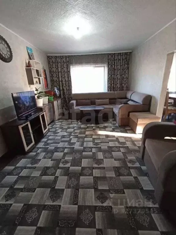 Дом в Бурятия, Иволгинский район, Сотниковское с/пос, с. Сотниково ул. ... - Фото 1