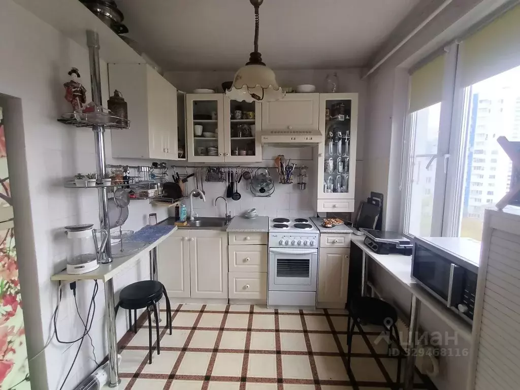 3-к кв. Москва ул. Маршала Катукова, 11К2 (58.5 м) - Фото 1