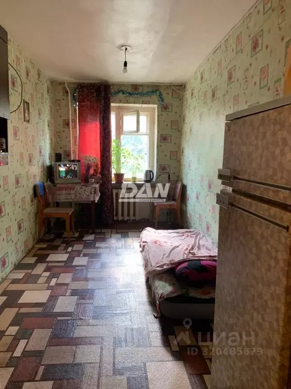 Комната Челябинская область, Челябинск ул. Гончаренко, 73 (12.5 м) - Фото 1