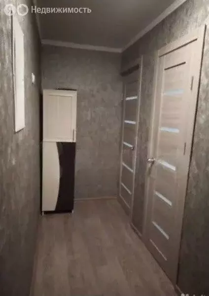 1-комнатная квартира: Ялуторовск, улица Скворцова-Степанова, 8 (30 м) - Фото 0