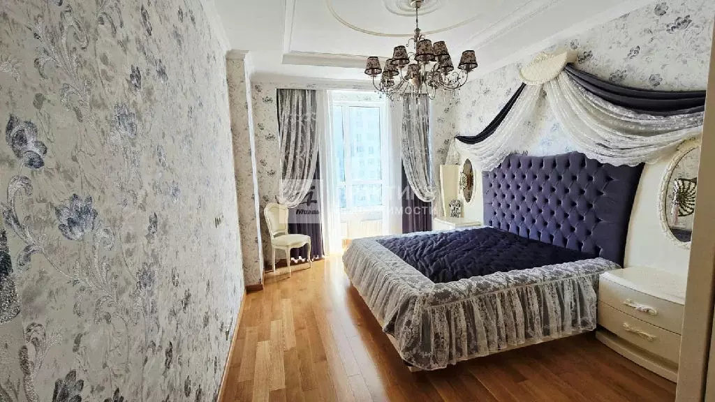 Продается 3-комнатная квартира - Фото 1